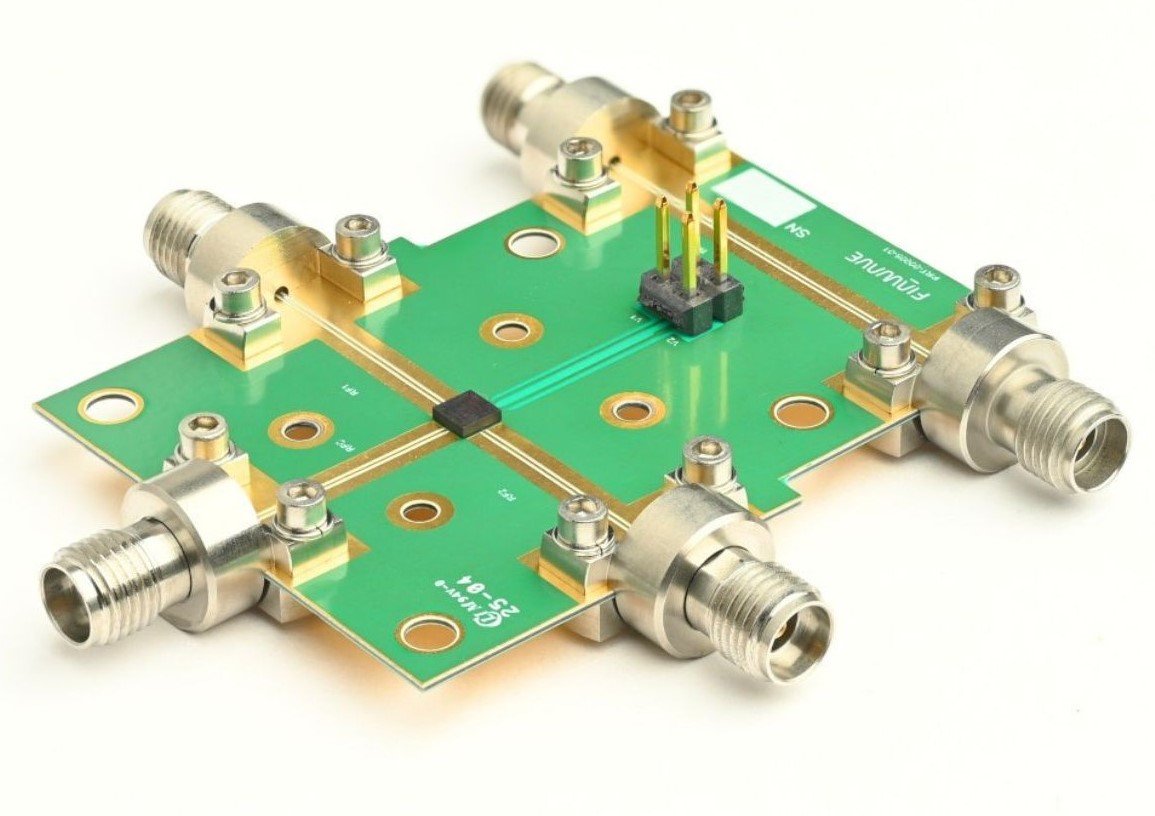 RF switches handle up to 40 W CW
